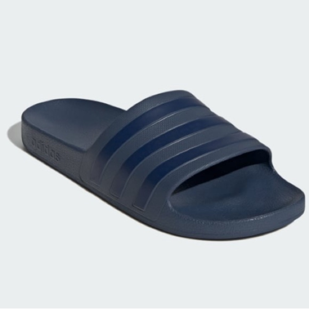 Adidas Adilette Aqua Slides. Unisex